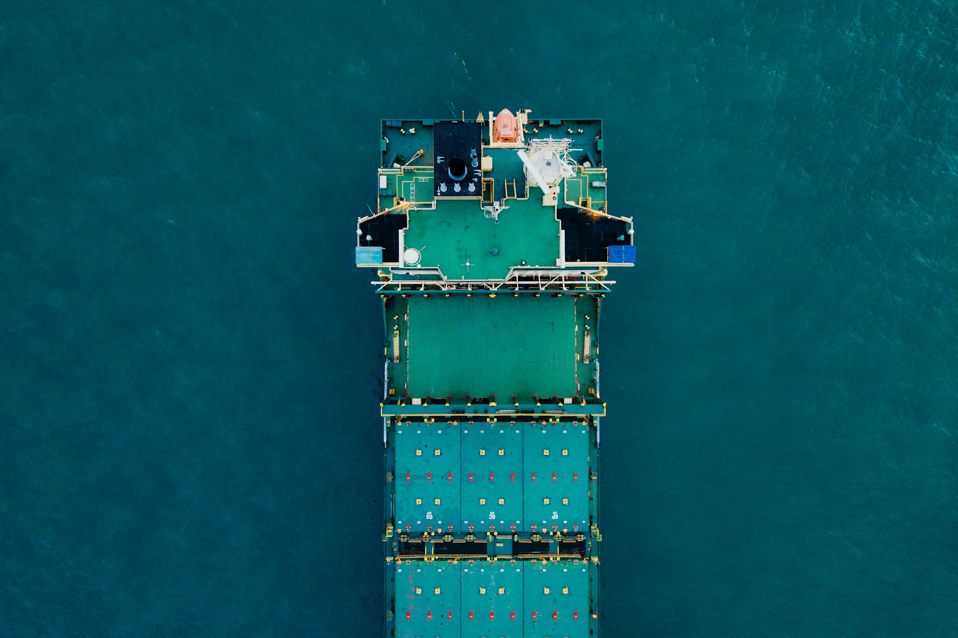 Chuttersnap 5rlrs3skvju unsplash
